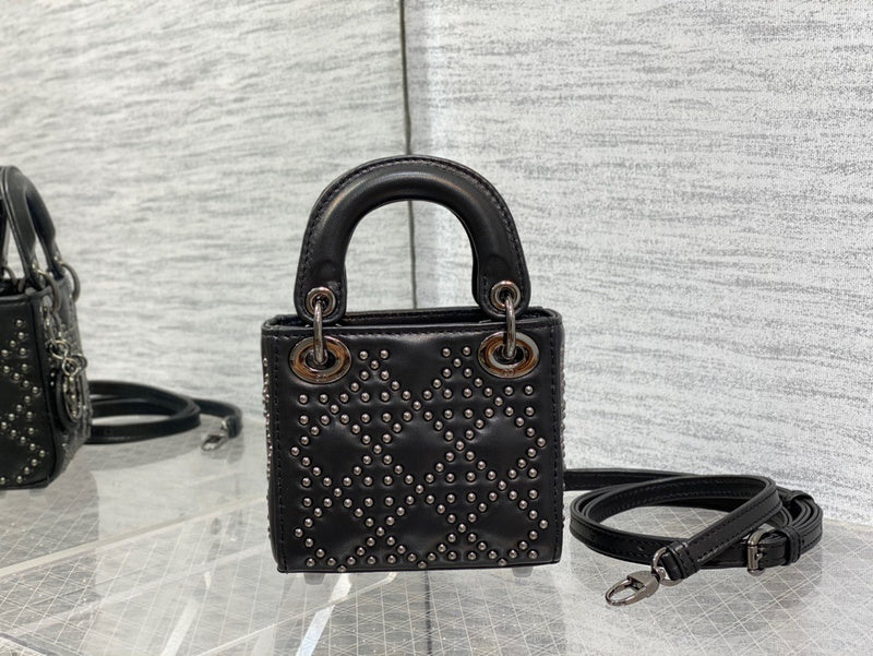 Styled lifestyle shot of statement everyday-luxe women's handbag – women's everyday handbag