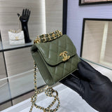 Zivas Charm Streamlined Design Designer Handbag (Modern Wardrobe Staple) – Close-Up Detail