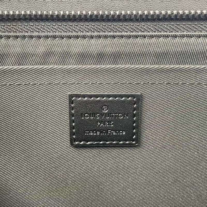 Side profile of refined polished women's handbag – women's designer-style accessory
