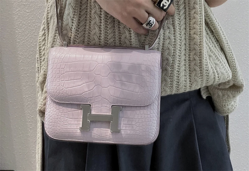  sophisticated handbag detail view showing craftsmanship 20