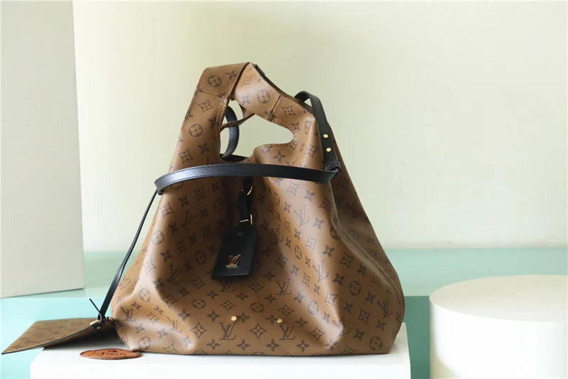  minimalist satchel styled with outfit