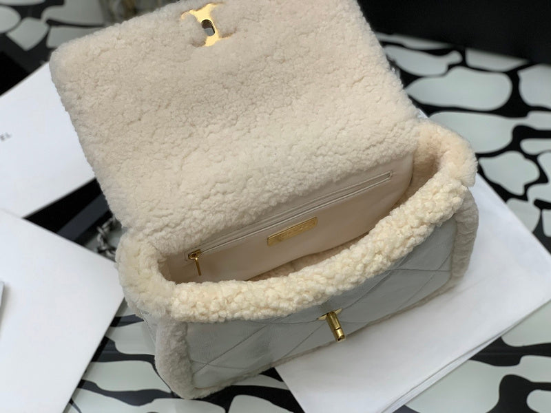  women's handbag, mid design, view 4
