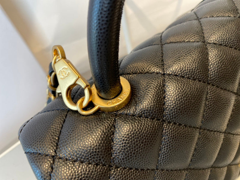  women's handbag, spacious design, view 7