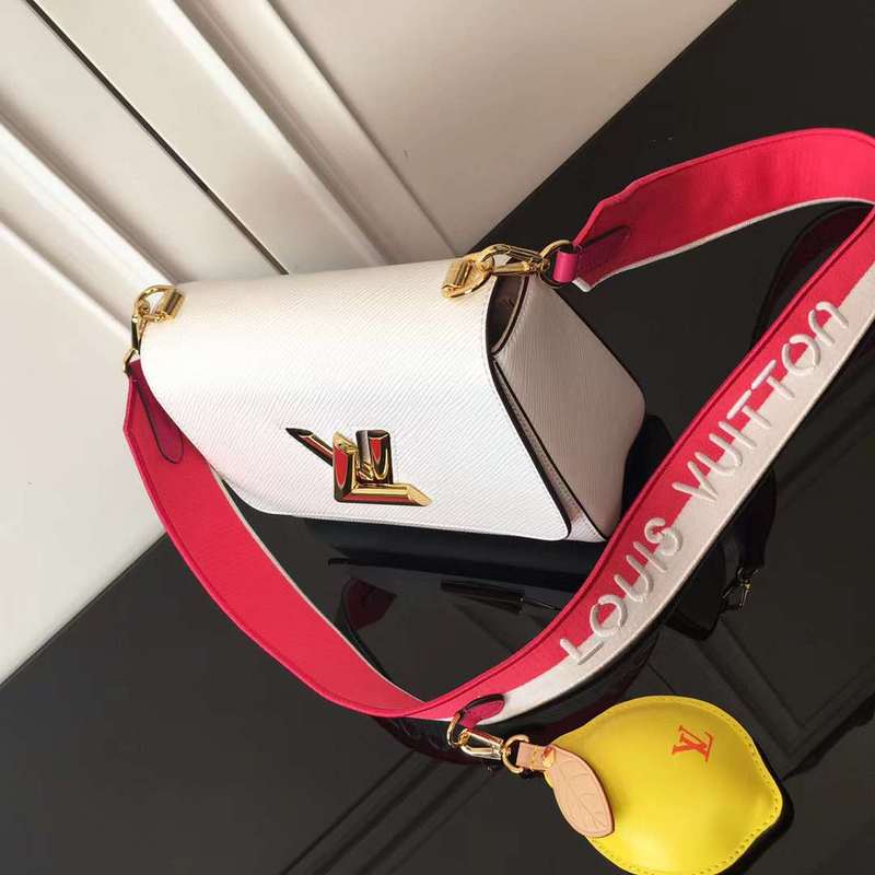 Close-up detail of everyday-luxe elevated women's handbag – women's designer-style accessory