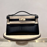  Elegant handbag front view