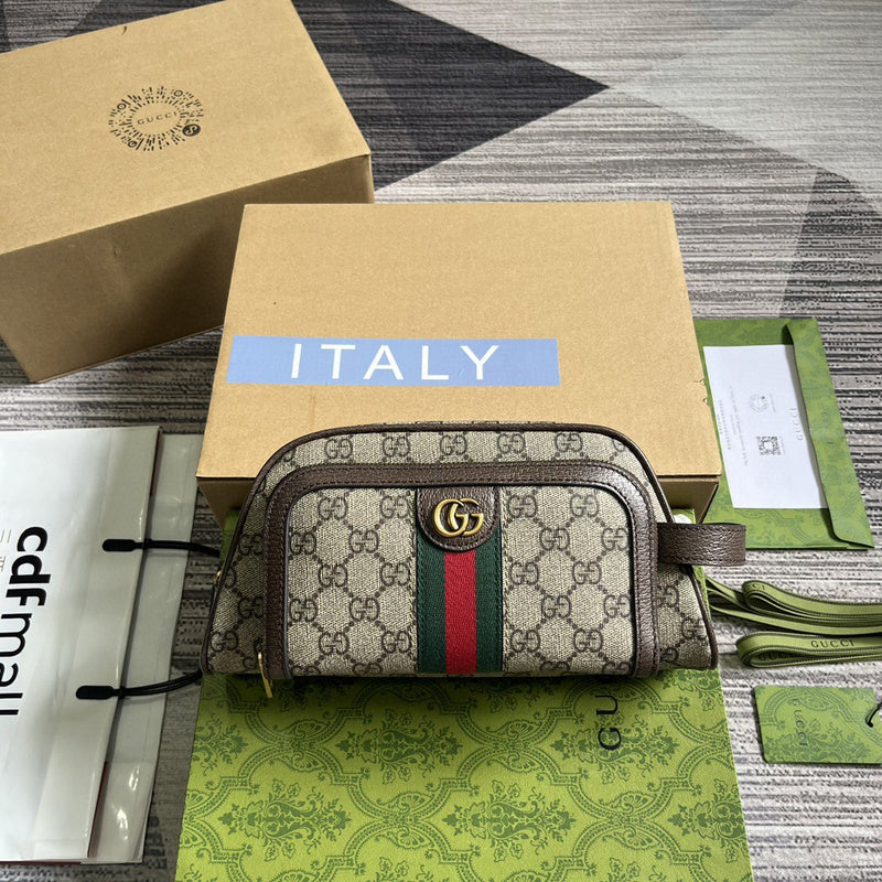 Side profile of chic modern women's handbag – women's designer-style accessory