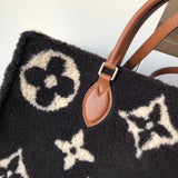 Styled lifestyle shot of classic sleek women's handbag – women's everyday handbag