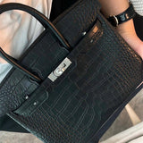  structured bag close-up of hardware and finish 11