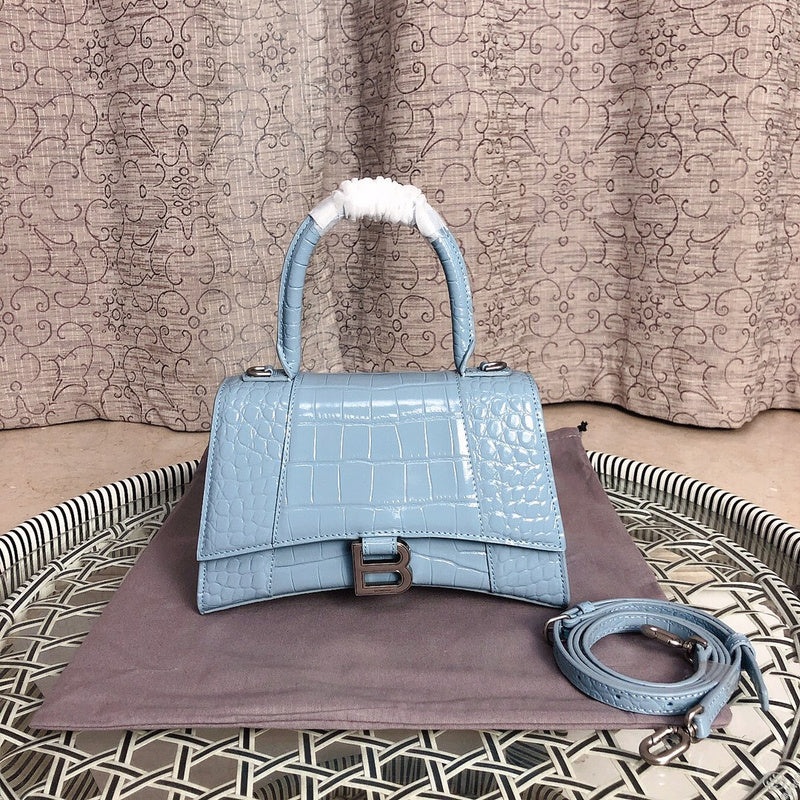Close-up detail of polished classic women's handbag – women's luxury accessory
