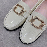 Texture and finish detail of Roger Vivier luxury piece style No.070