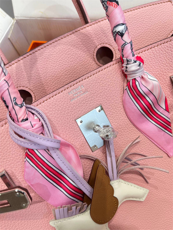  shopper bag interior and compartment view