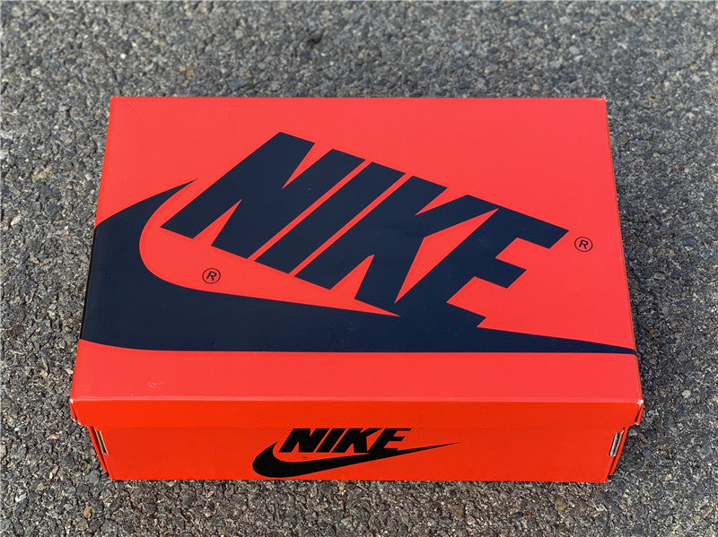Nike Men's & Women's Premium Low-Top Trainers — Style 001 side view