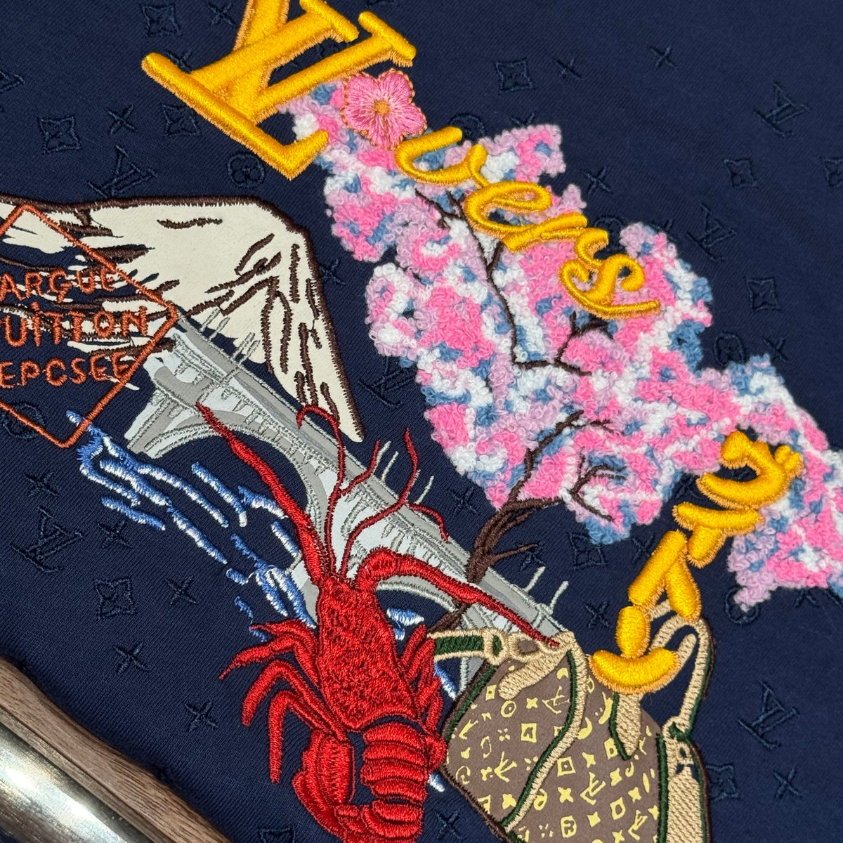 Louis Vuitton T-Shirts? Louis Vuitton Lou T-shirt Premium Designer Cotton T-Shirt
