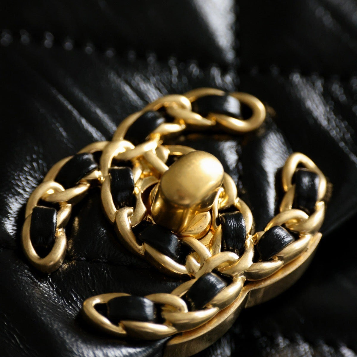 Chanel 23K Bag detail shot – authentic designer craftsmanship