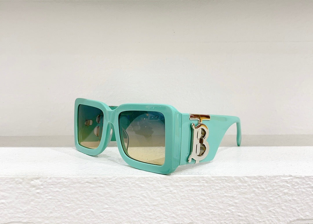 Burberry Sunglasses – luxury designer piece at Bellvora