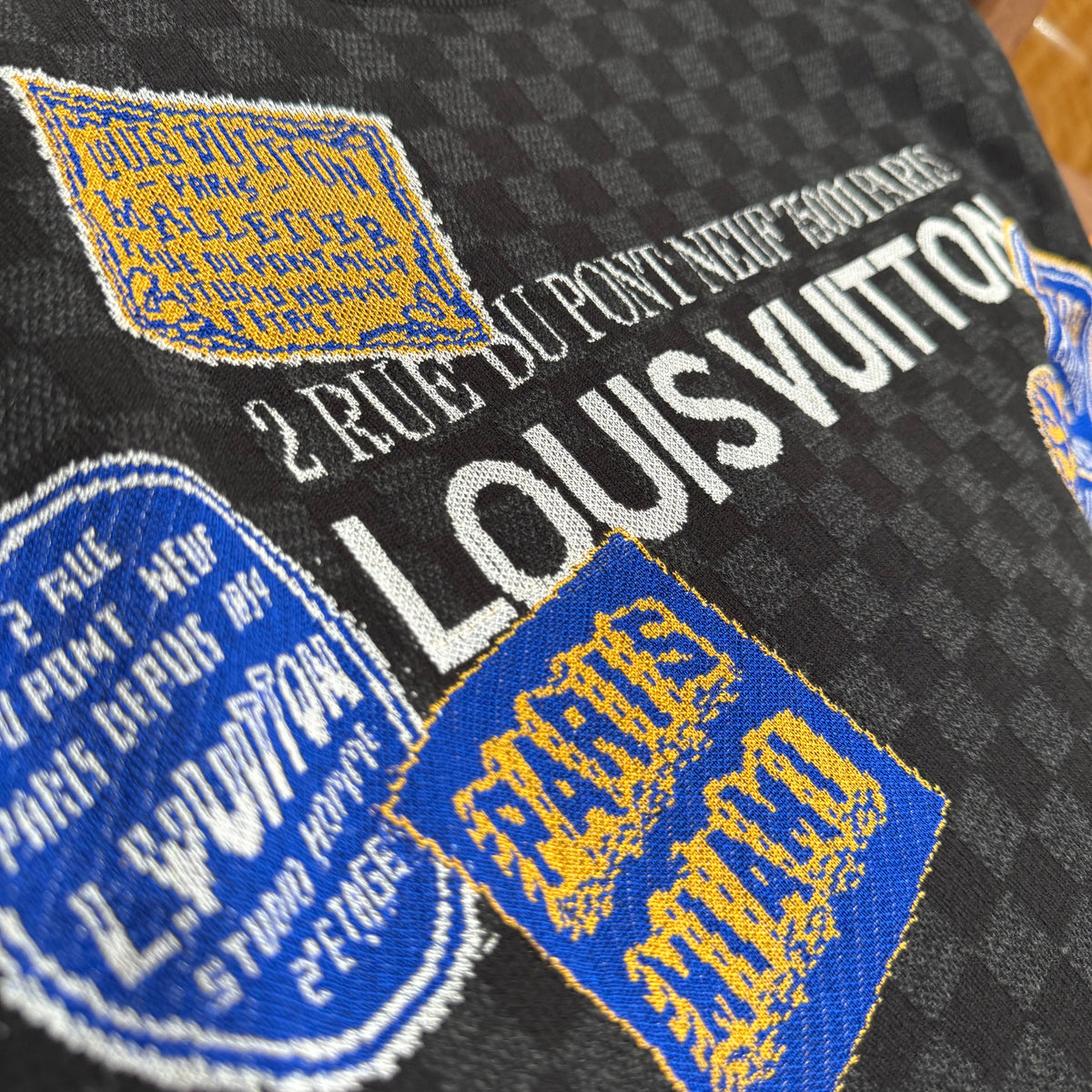 Louis Vuitton T-Shirts? Louis Vuitton Lou T-shirt Premium Designer Cotton T-Shirt