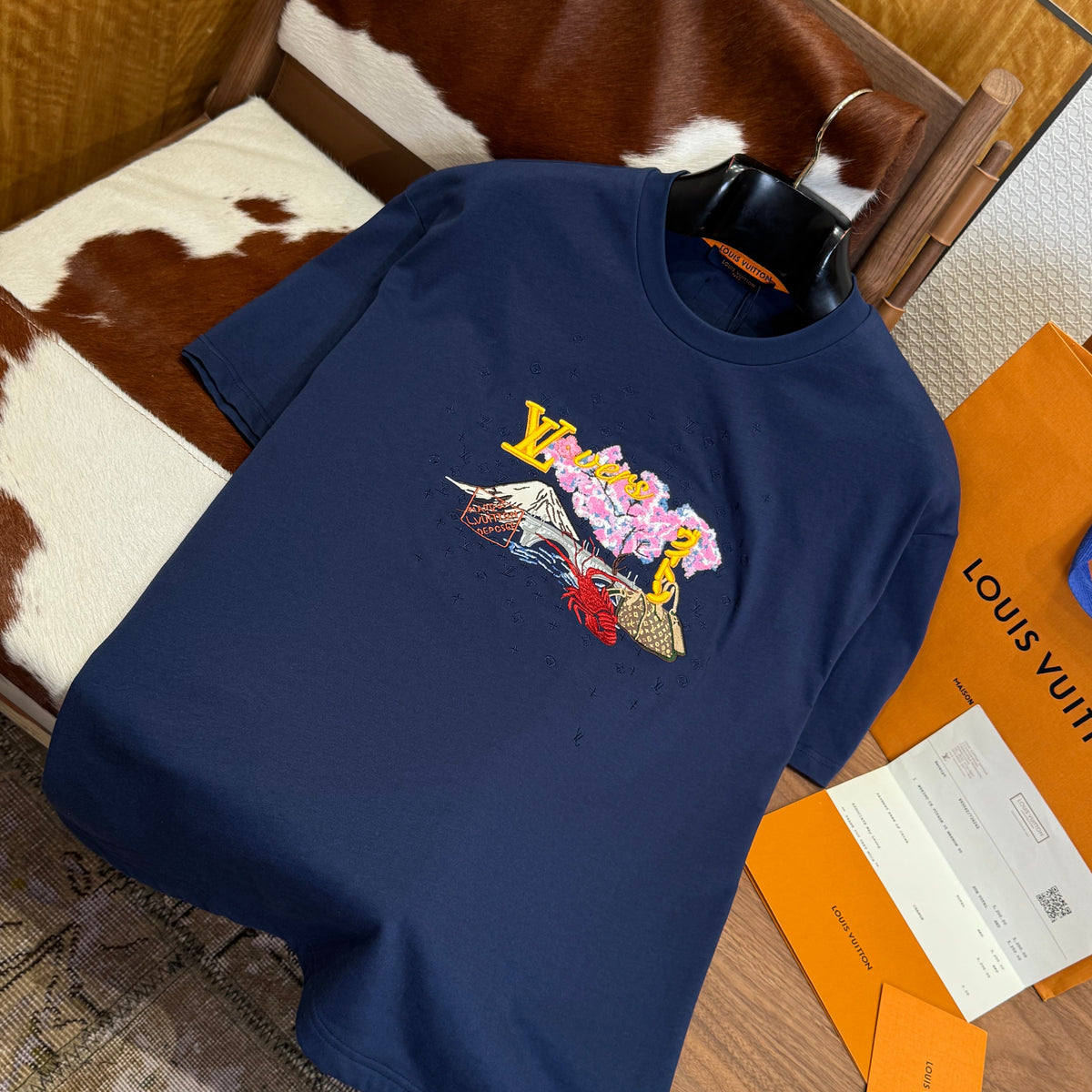 Louis Vuitton T-Shirts? Louis Vuitton Lou T-shirt Premium Designer Cotton T-Shirt