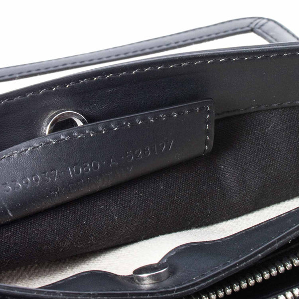 Auremorux elegant leather Handbag close-up detail