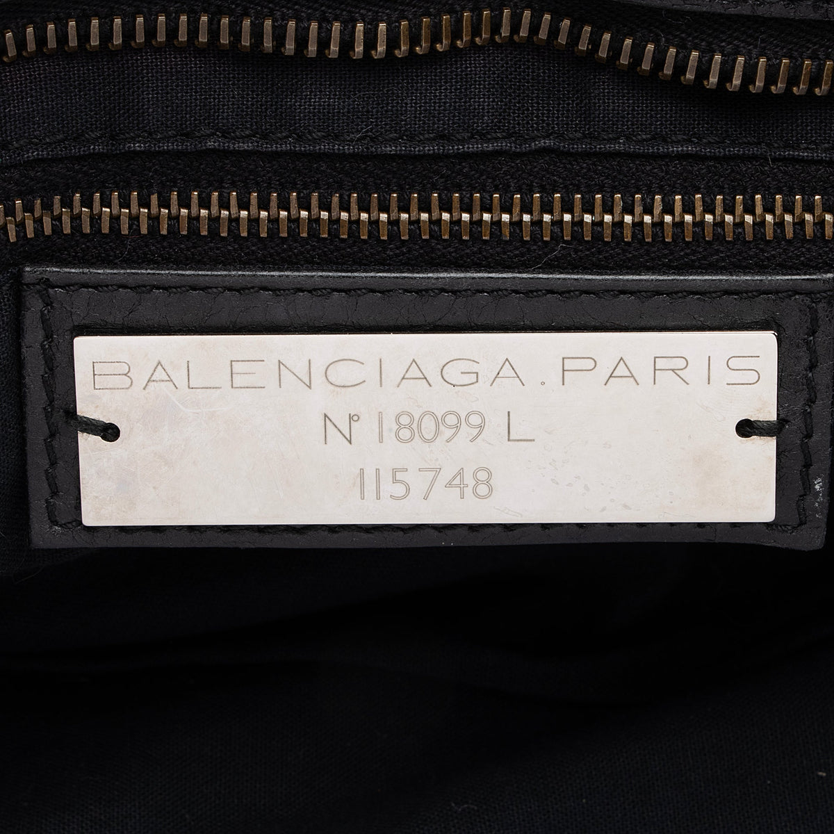 Balenciaga Agneau Classic City Satchel 22758 | Authentic Pre-Owned close-up view