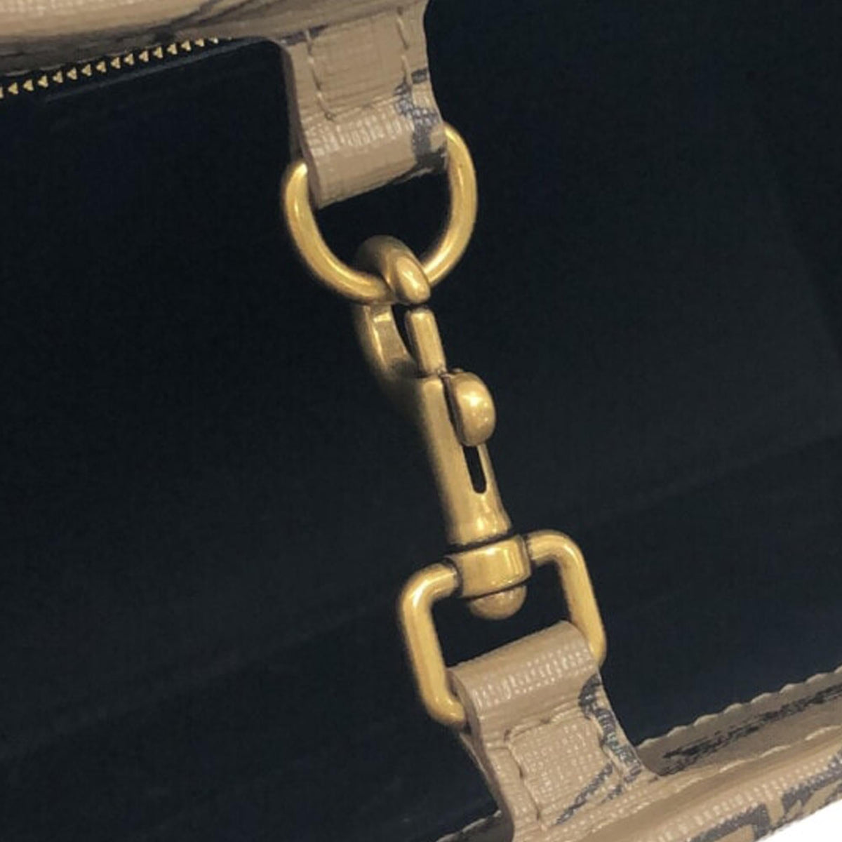 Balenciaga BB Monogram Signature East-West Shopper M hardware detail