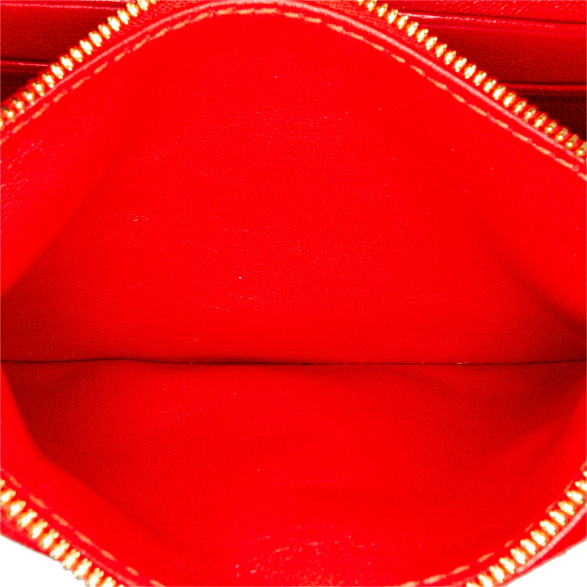 Balenciaga BB Quilted Round Velvet Crossbody Bag S | Authentic Pre-Owned hardware detail