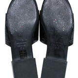 Luxar590 elegant leather Slide Sandal close-up detail