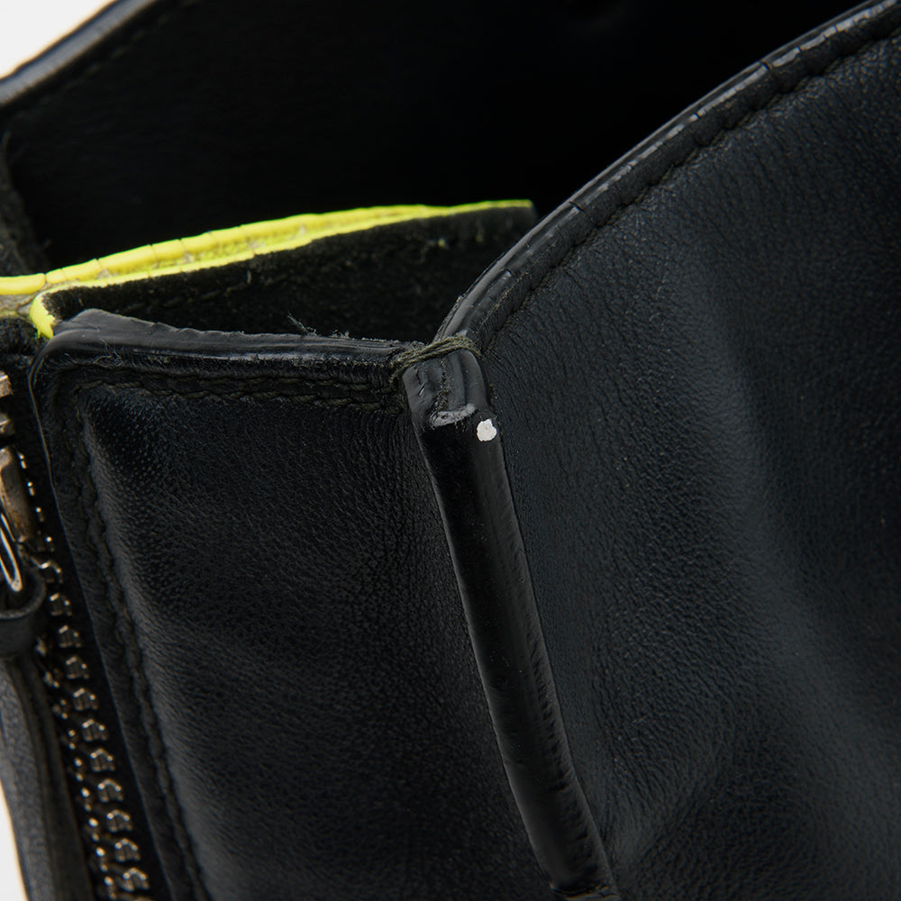 Balenciaga Calfskin Papier A6 Zip Around Tote - FINAL SALE | Premium Designer Piece