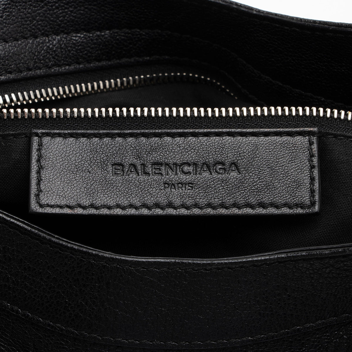 Balenciaga Chevre Metallic Edge Velo Satchel dBQnvy | Authentic Pre-Owned close-up view
