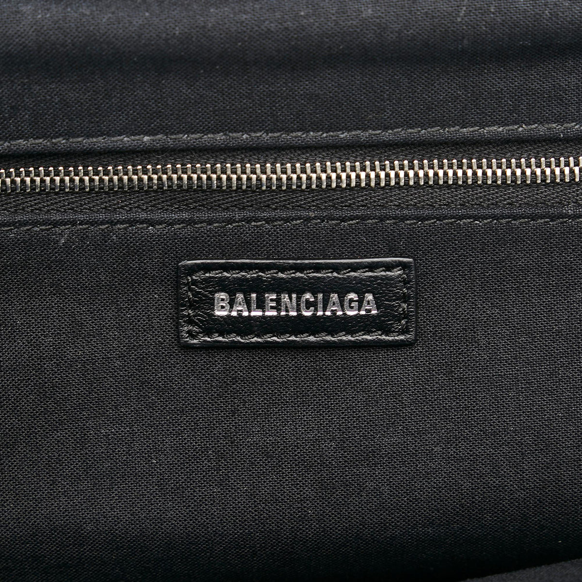 Balenciaga Cloud XL Leather Crossbody Bag | Authentic Pre-Owned hardware detail