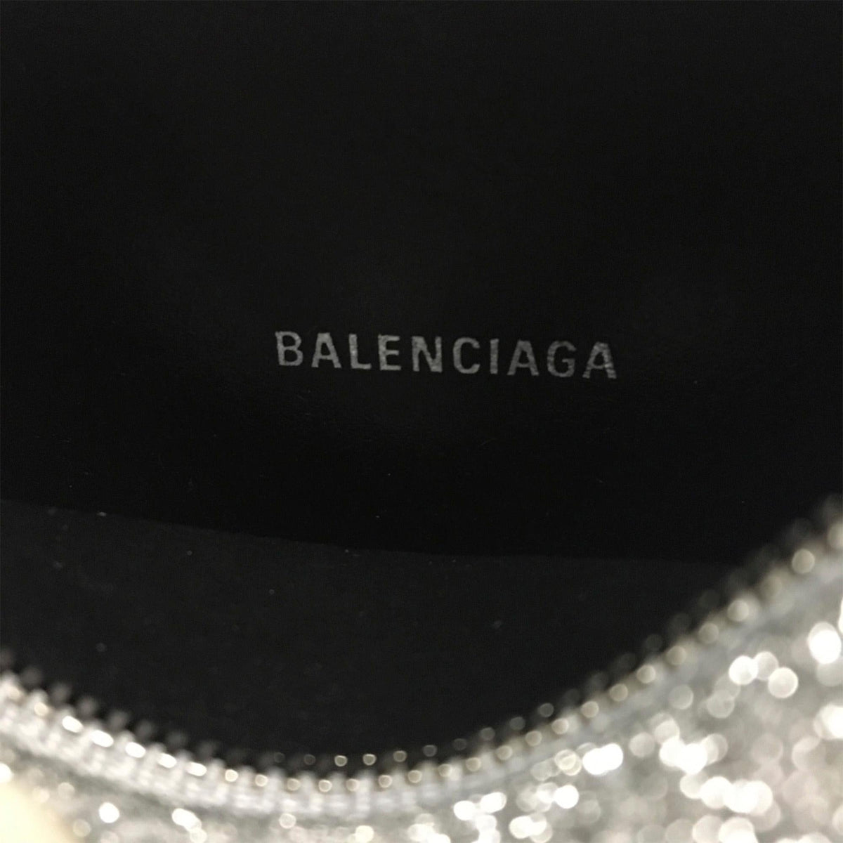 Balenciaga Everyday XS Camera Bag 28584 | Authentic Pre-Owned hardware detail