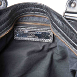 Valmontis elegant leather Handbag back view