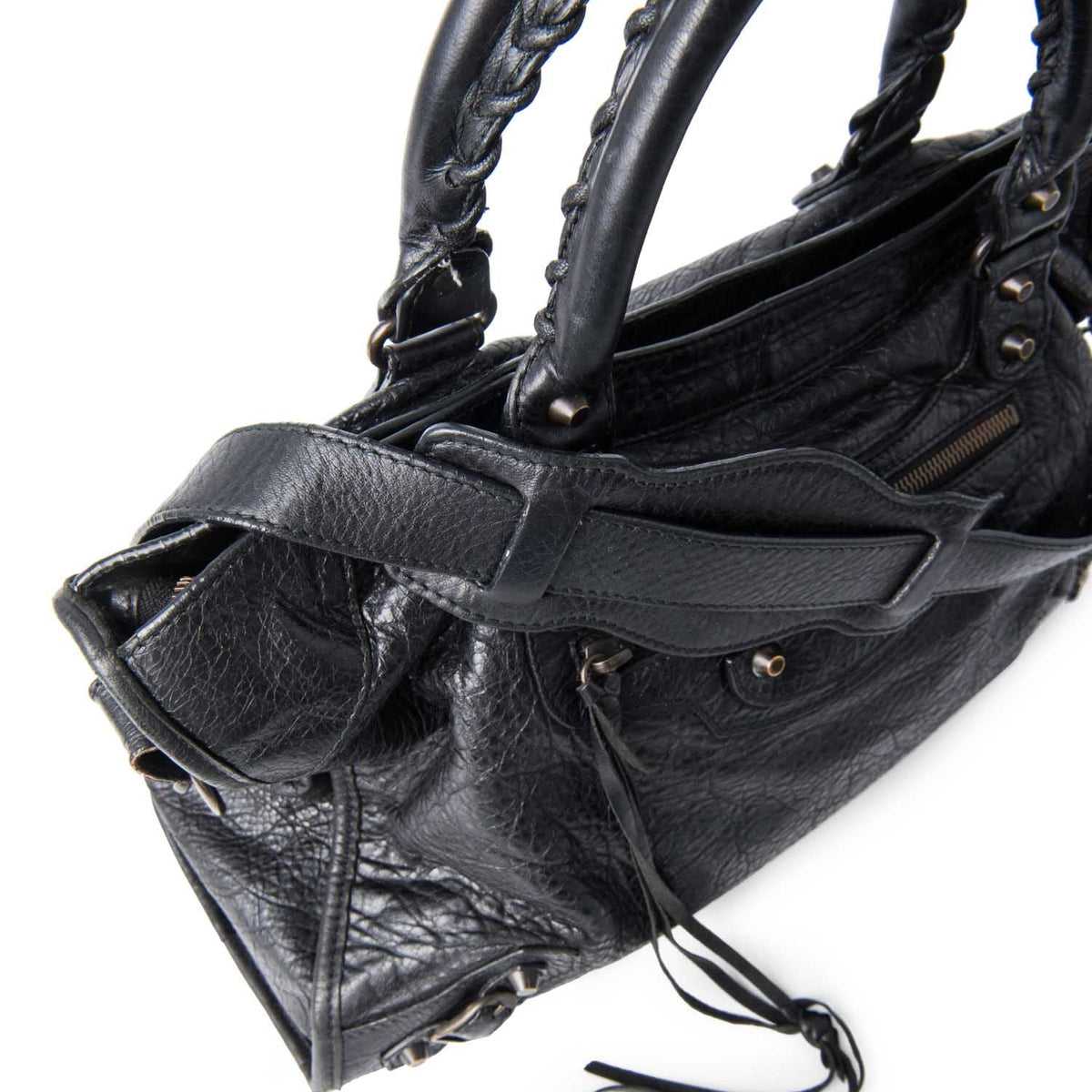 Valmontis elegant leather Handbag flat lay view