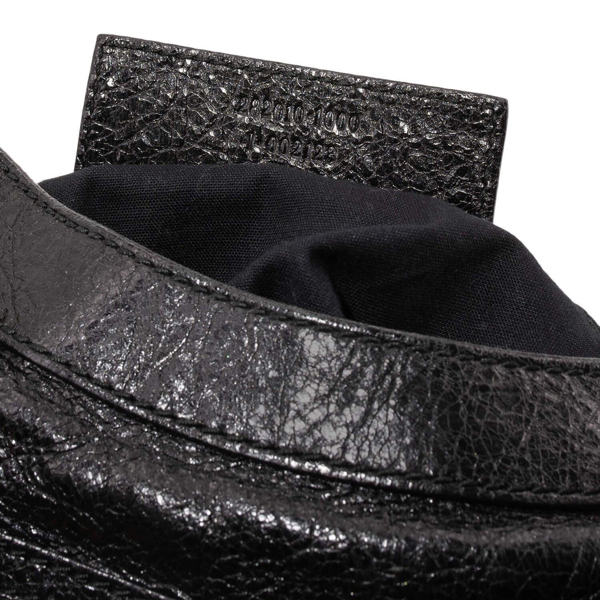 Belvorys elegant leather Handbag close-up detail
