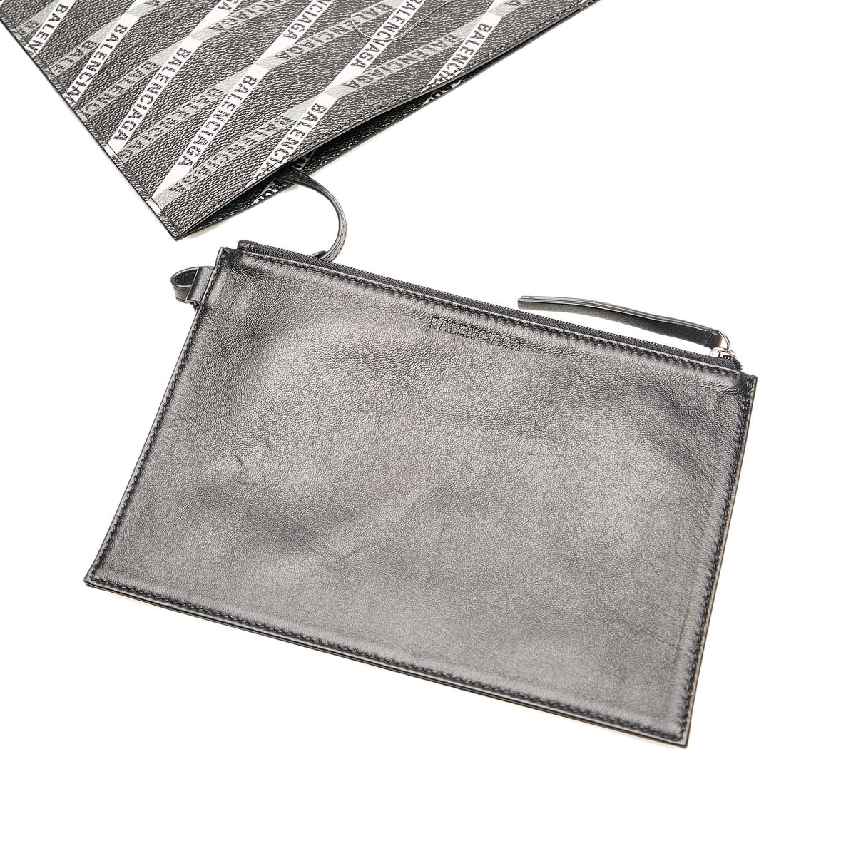 Balenciaga Logo-print leather tote bag | Authentic Pre-Owned close-up view