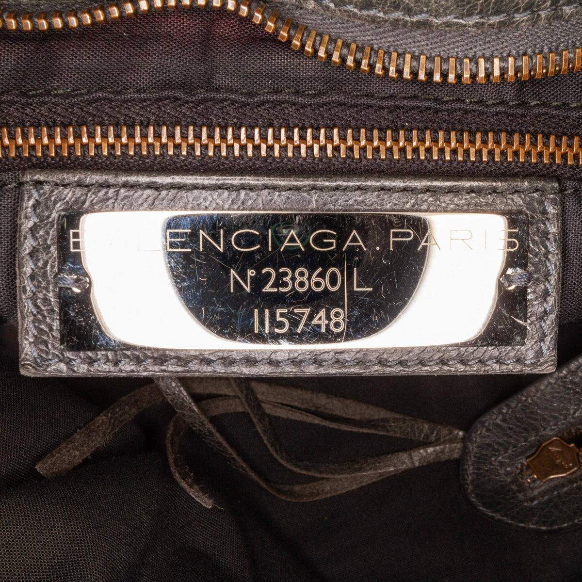 Balenciaga Motocross Classic City Handbag dJ5n0S | Authentic Pre-Owned close-up view