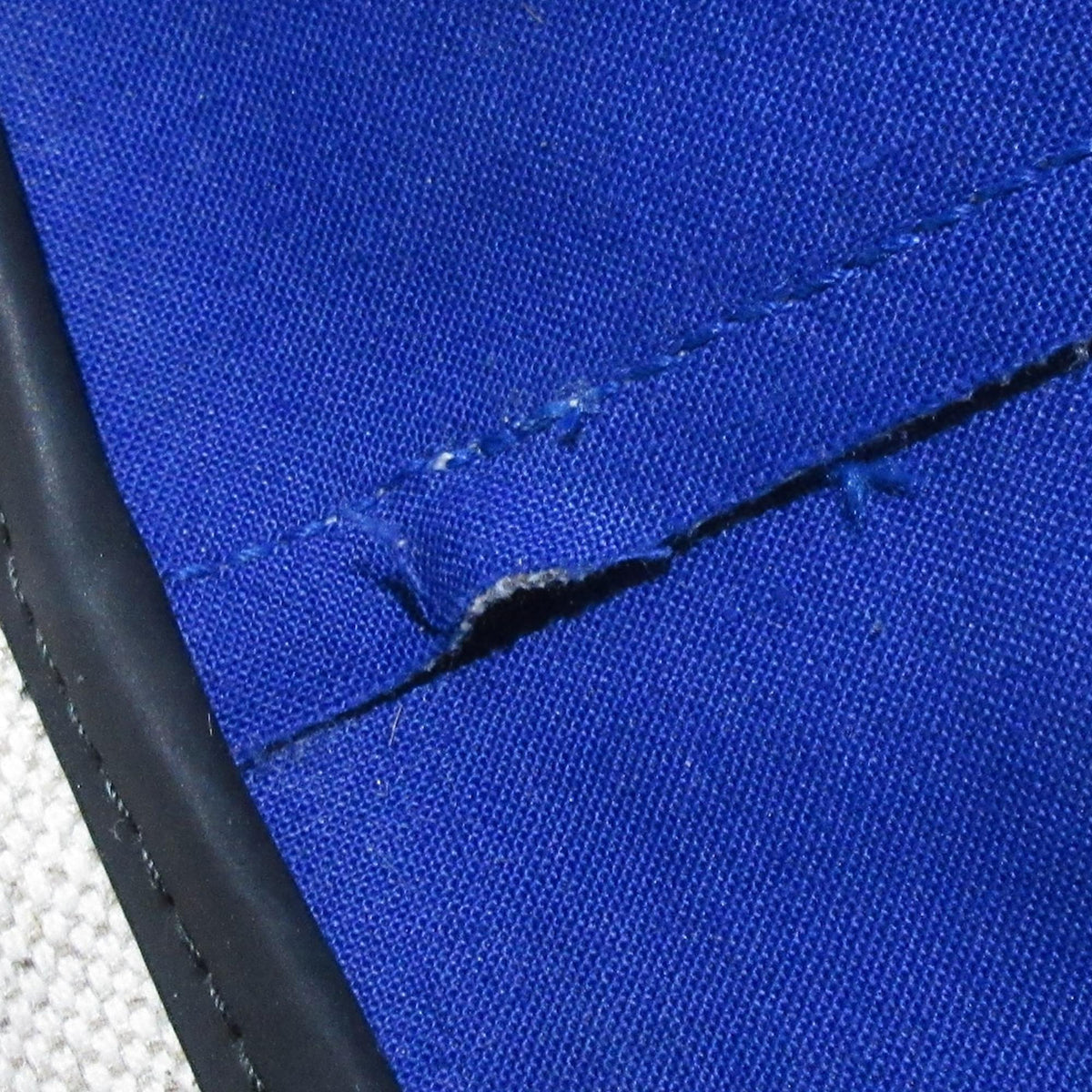 Balenciaga Navy Cabas S Tote 35886 | Authentic Pre-Owned close-up view