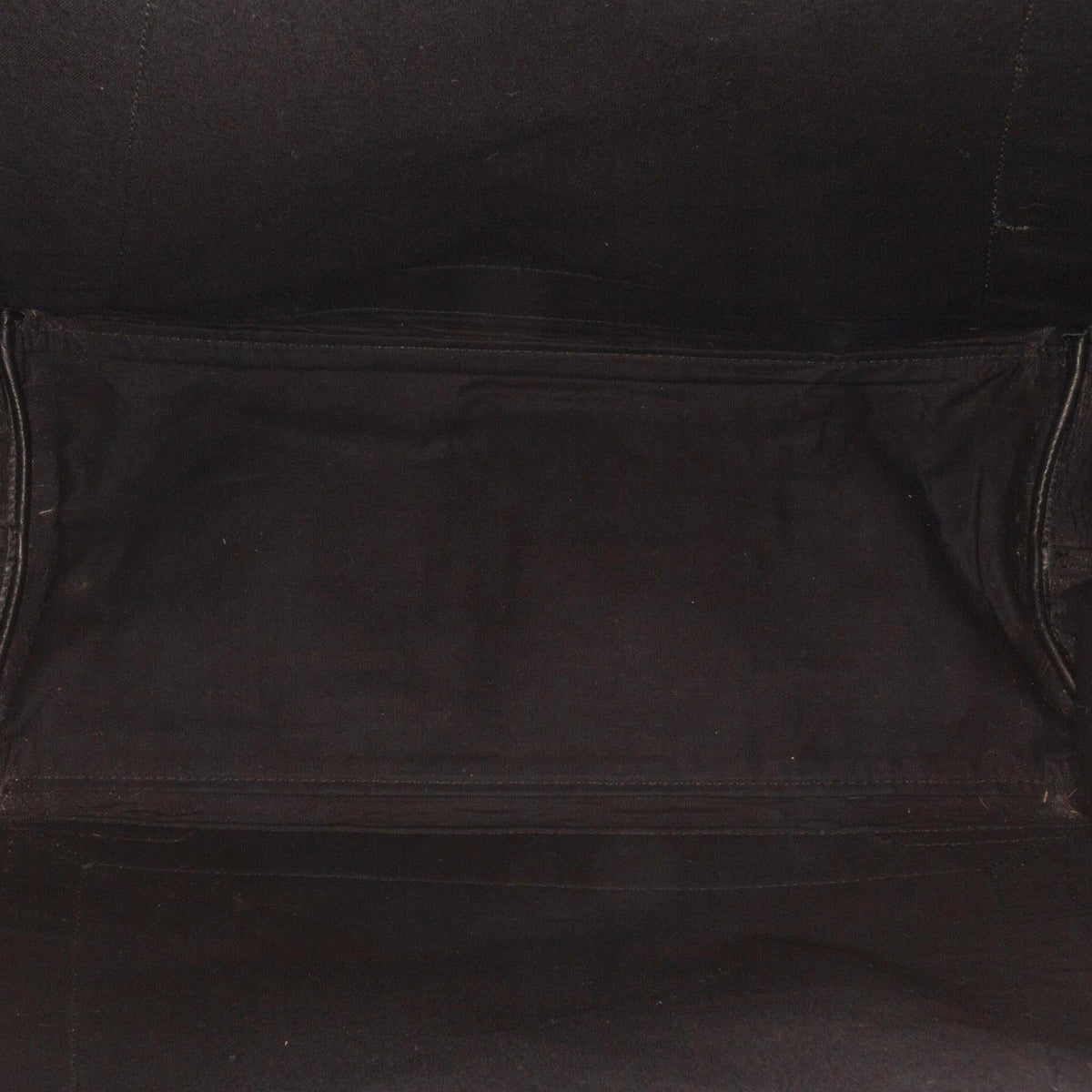 Balenciaga Navy Cabas Tote M | Authentic Pre-Owned hardware detail