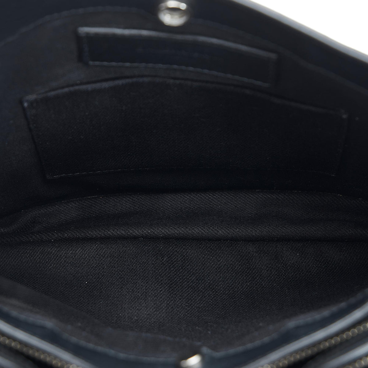 Balenciaga Navy Pochette M Crossbody xmmUMh | Authentic Pre-Owned detail view