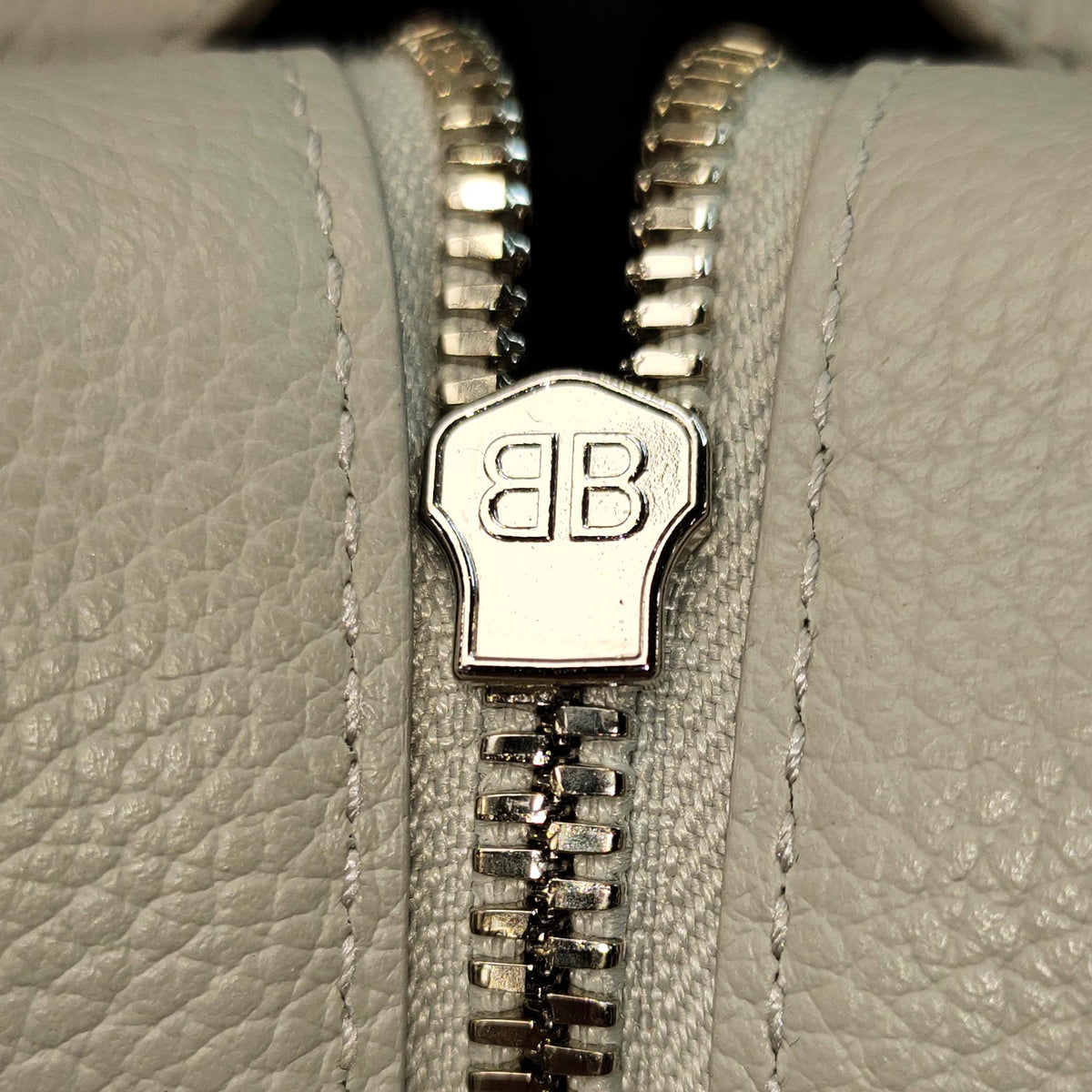 Balenciaga Neo Classic City Handbag | Authentic Pre-Owned side view