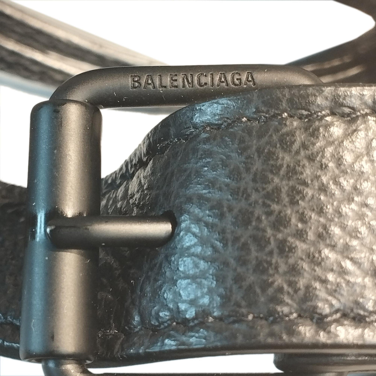Balenciaga Small Neo Classic Hobo | Authentic Pre-Owned close-up view