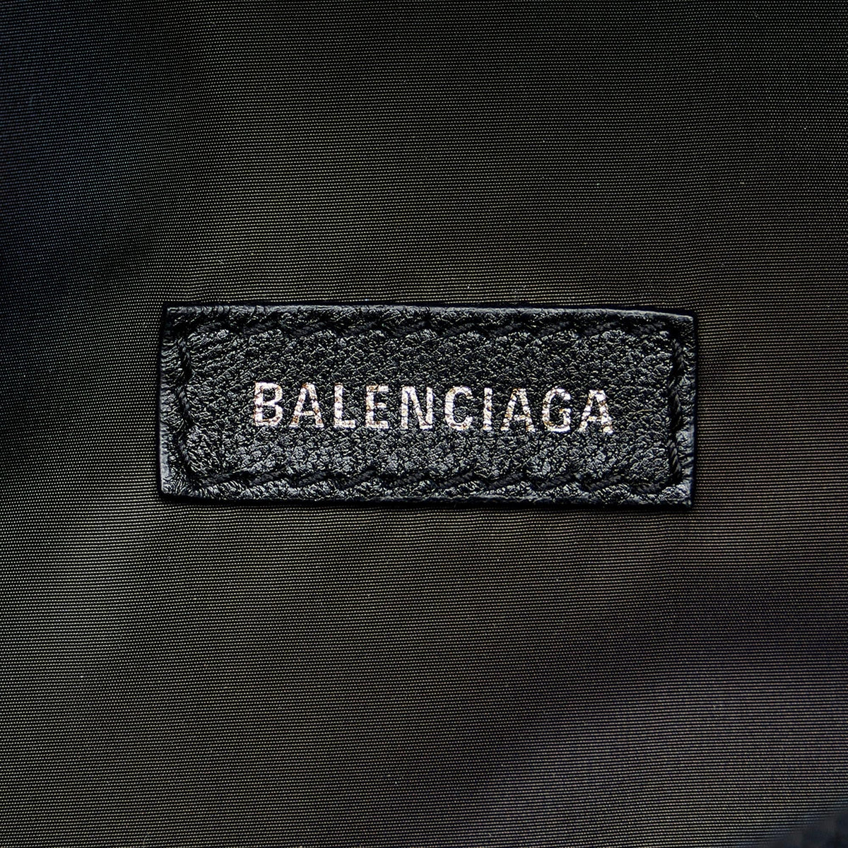 Balenciaga Wheel Logo Belt Bag CGdVP8 | Authentic Pre-Owned hardware detail