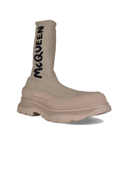 Alexander McQueen Shoes? Alexander Mcqueen Men Graffiti Tread Slick Boots Comfortable Everyday Designer Shoes