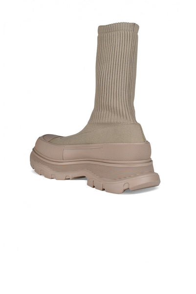 Alexander McQueen Shoes? Alexander Mcqueen Men Graffiti Tread Slick Boots Comfortable Everyday Designer Shoes