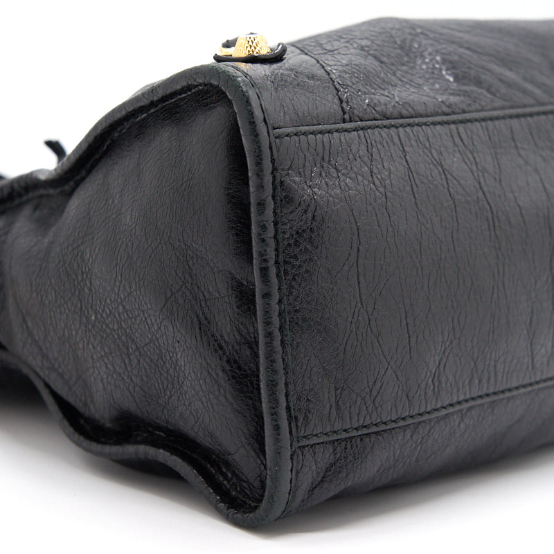 Balenciaga authentic luxury handbag Black leather craftsmanship
