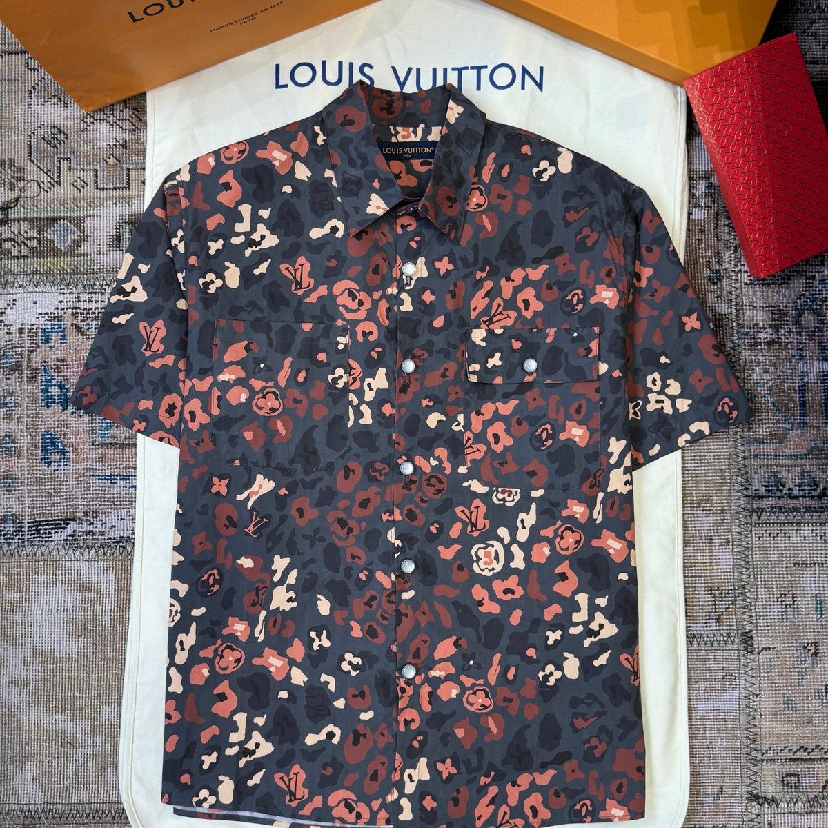 Louis Vuitton Tops? Louis Vuitton Lou Shirt Premium Designer Casual Top