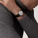 Lifestyle view of Ronde Must Steel unisex watch