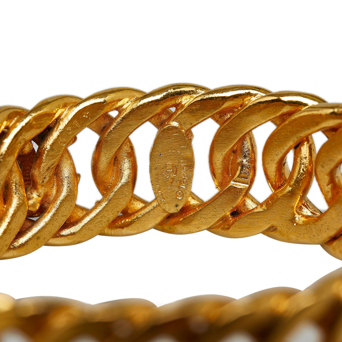 Chanel Jewellery? Chanel Gold-Tone Bangle (-04KbRw) Elegant Everyday Fine Jewellery