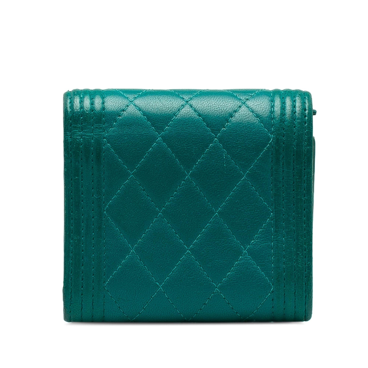 Chanel Wallets? Chanel Lambskin Boy Flap Compact Wallet (-nCKbOp) Compact Luxury Card Wallet
