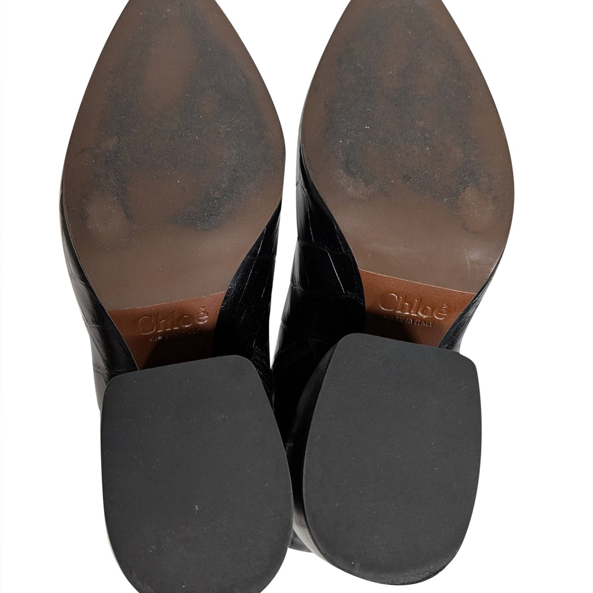 Auremantinia elegant leather Tall Boot close-up detail