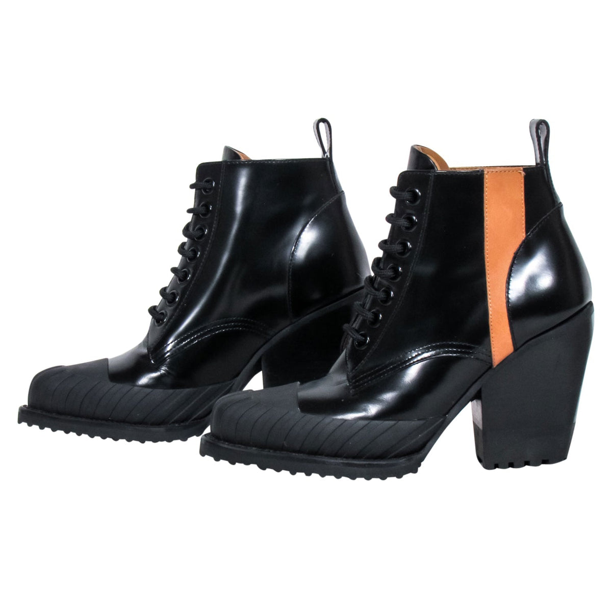 Velventoria elegant leather Ankle Boot back view